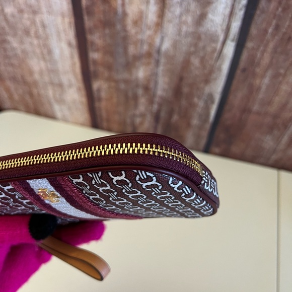 Tory Burch Gemini Link Canvas Wristlet